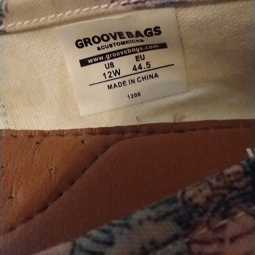 GROOVE BAGS VINTAGE GEOGRAPHY GLOBE CASUAL SHOES SIZE 12W - Picture 2 of 4